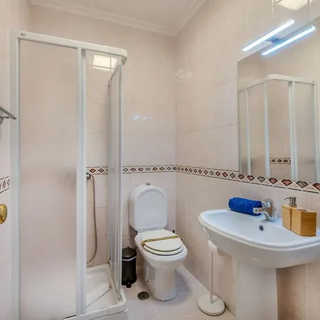 別荘 12 Persons Villa Very Close To Beach With Pool *