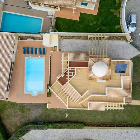 12 Persons Villa Very Close To Beach With Pool