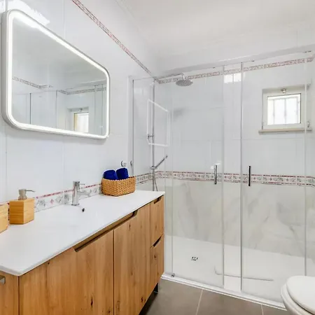 12 Persons Villa Very Close To Beach With Pool Armacao de Pera